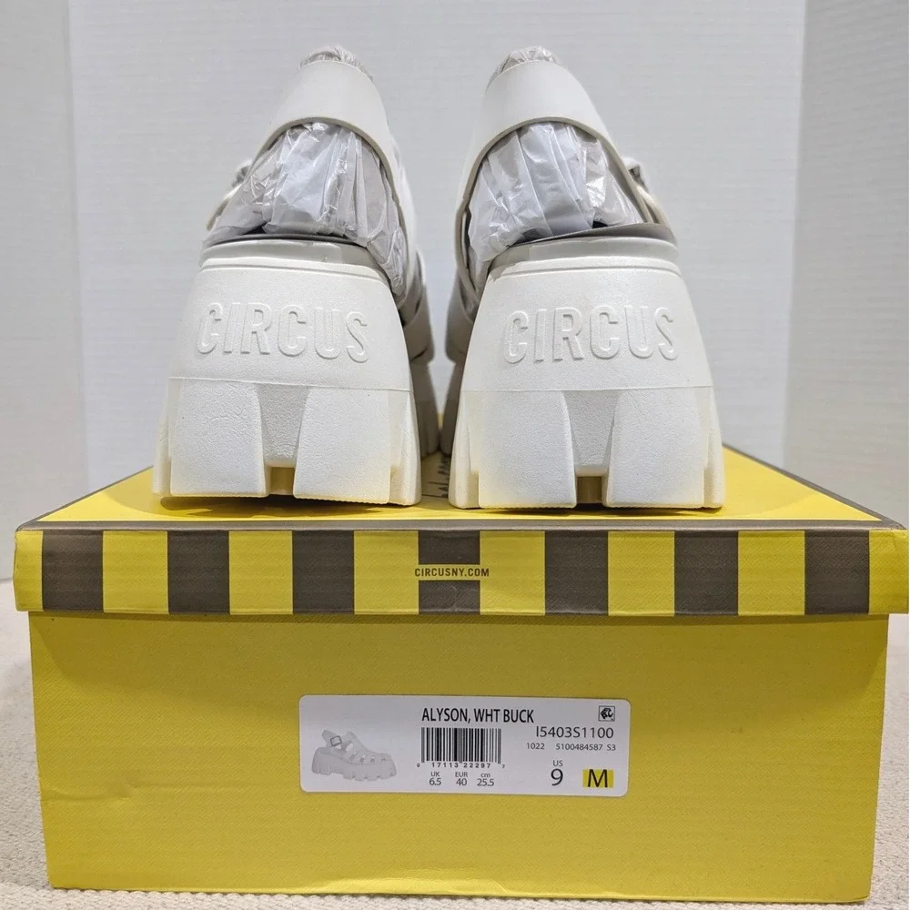 Circus NY Alyson White Platform Fisherman Lug Sole Sandals Rhinestone Buckle 9
